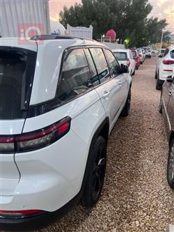 جيب جراند شيروكي